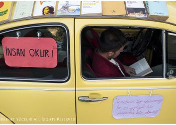 “İnsan okur…”