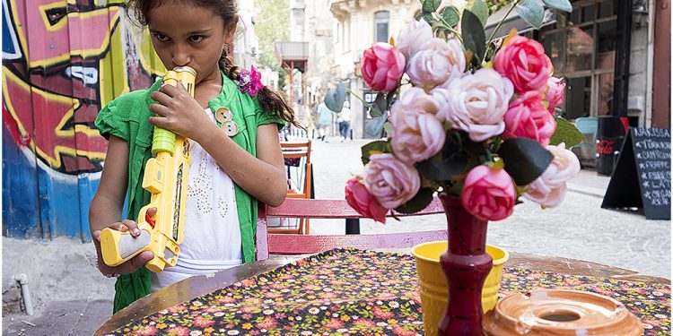 güllerden gülmek beğenseydim… (2)