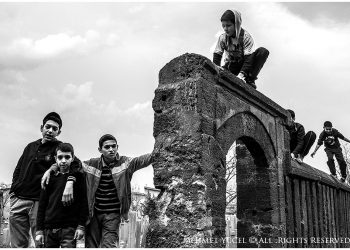 “Bekle abiii, bizi de çeeek…”